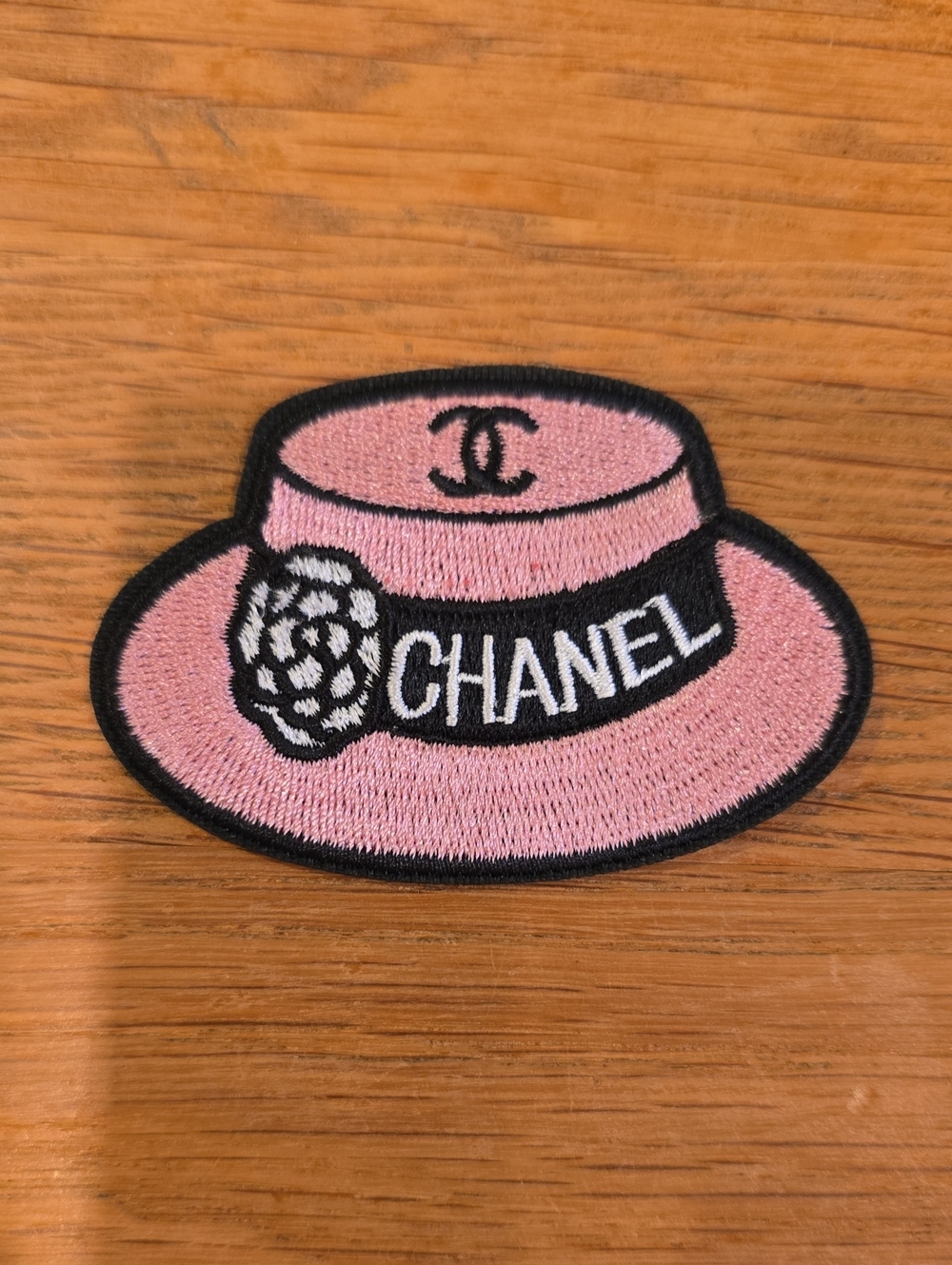 Stylish Hat Iron On Patch - Picture 1 of 4